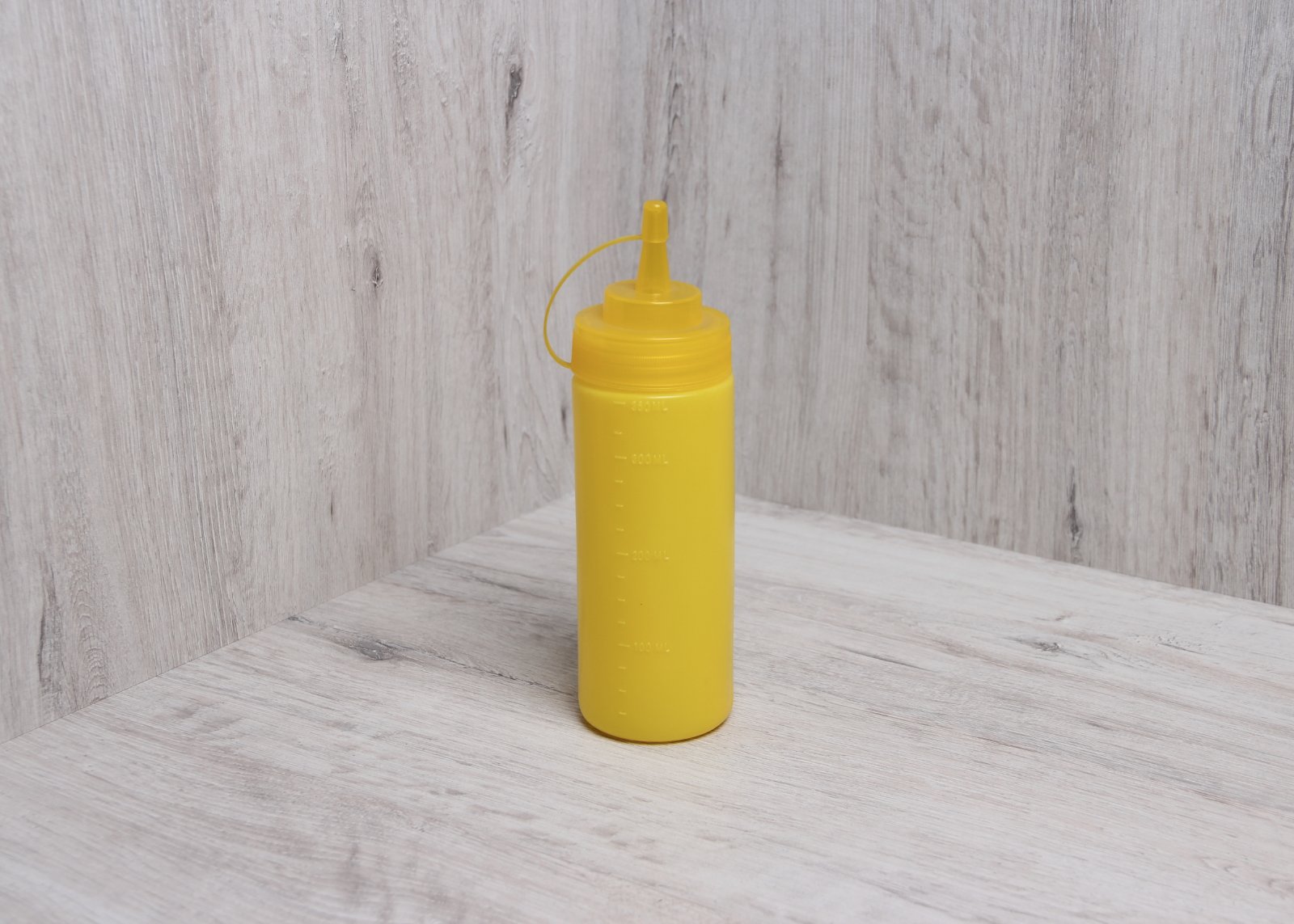 Бутылка для соусов с носиком жёлтая, 240 мл
