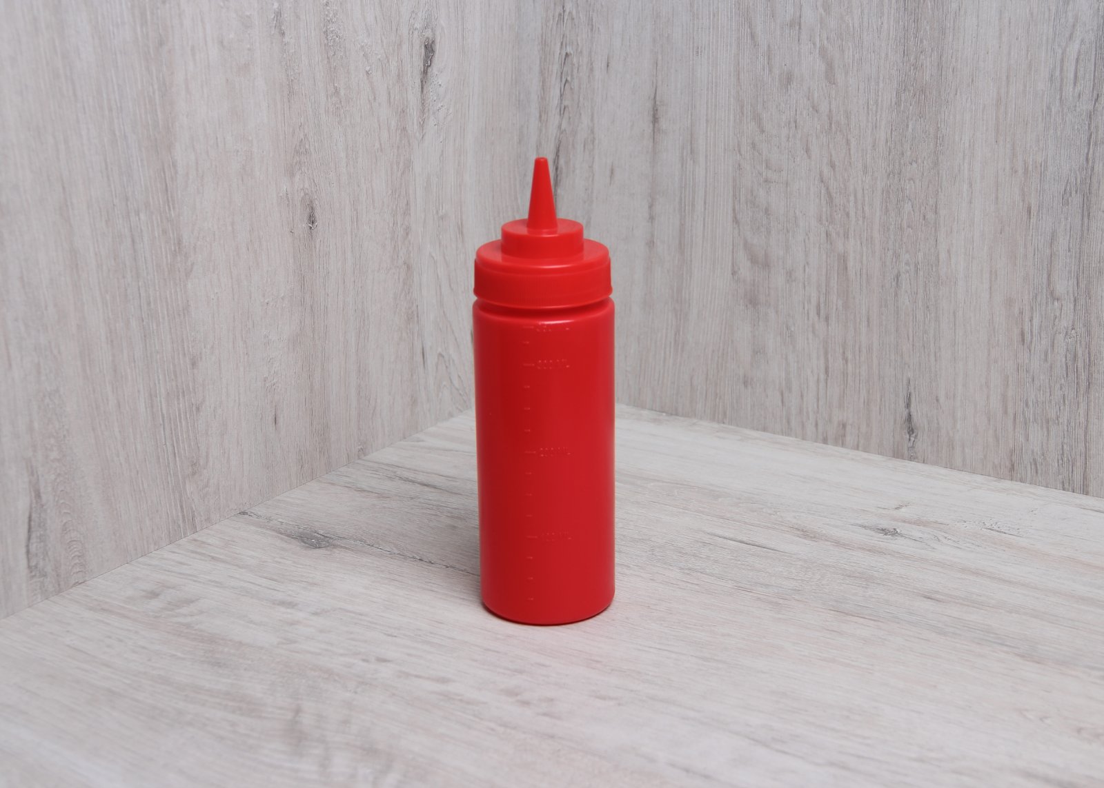 Бутылка для соусов с носиком красная, 240 мл