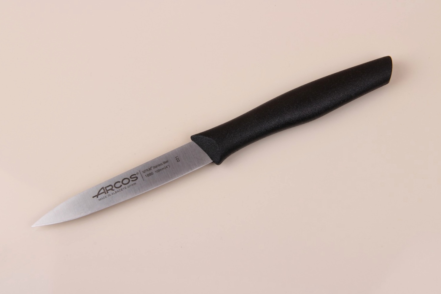 Нож с пластиковой ручкой, 10 см, арт. KN-188610