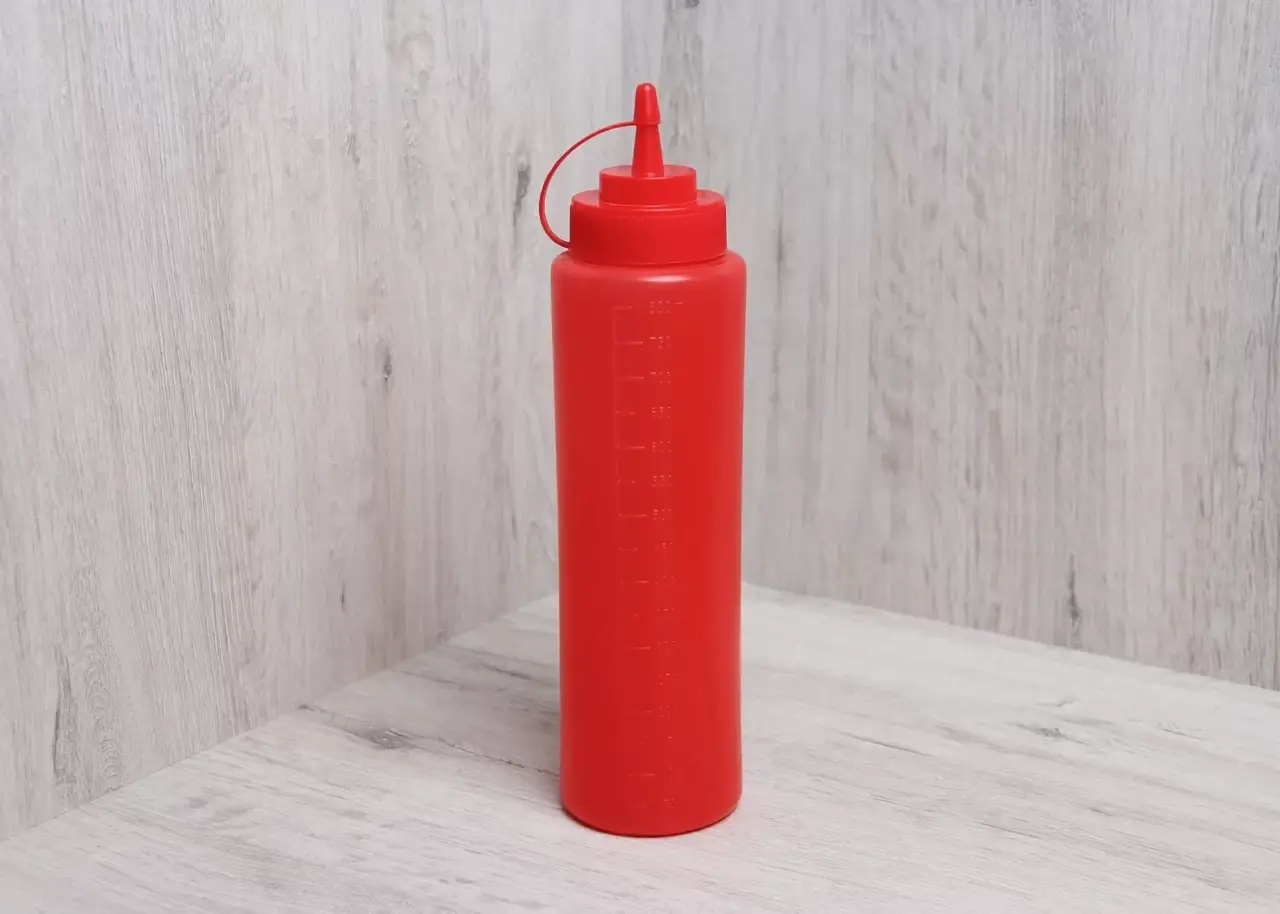 Бутылка с носиком, 750 мл, красная, арт. KN-GPSC-750/R